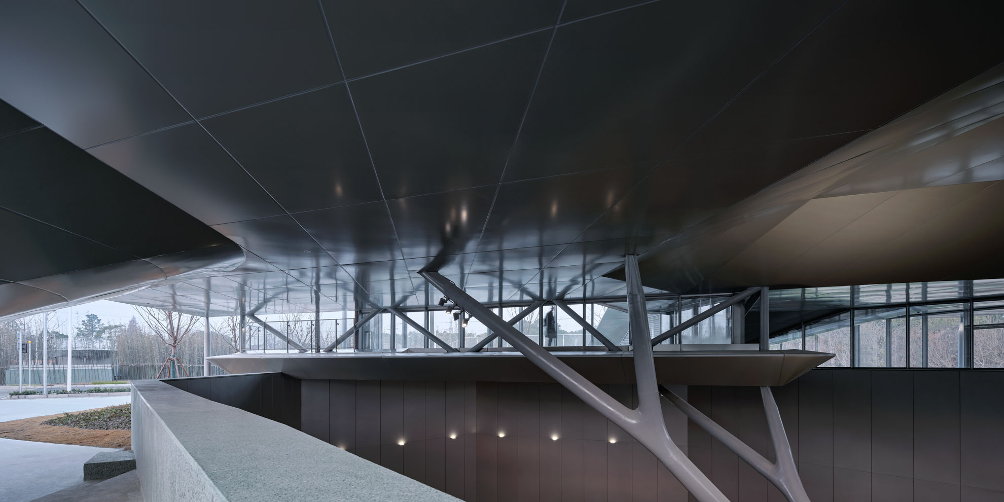 1739859816575119kDDV.jpg 13_漂浮的屋頂,Floating Roof. ?章魚見筑.jpg